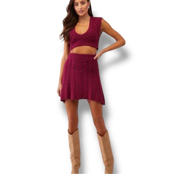 NWT FOR LOVE & LEMONS - LAYTON RED SWEATER CABLE KNIT MINI SKIRT - Picture 10 of 13